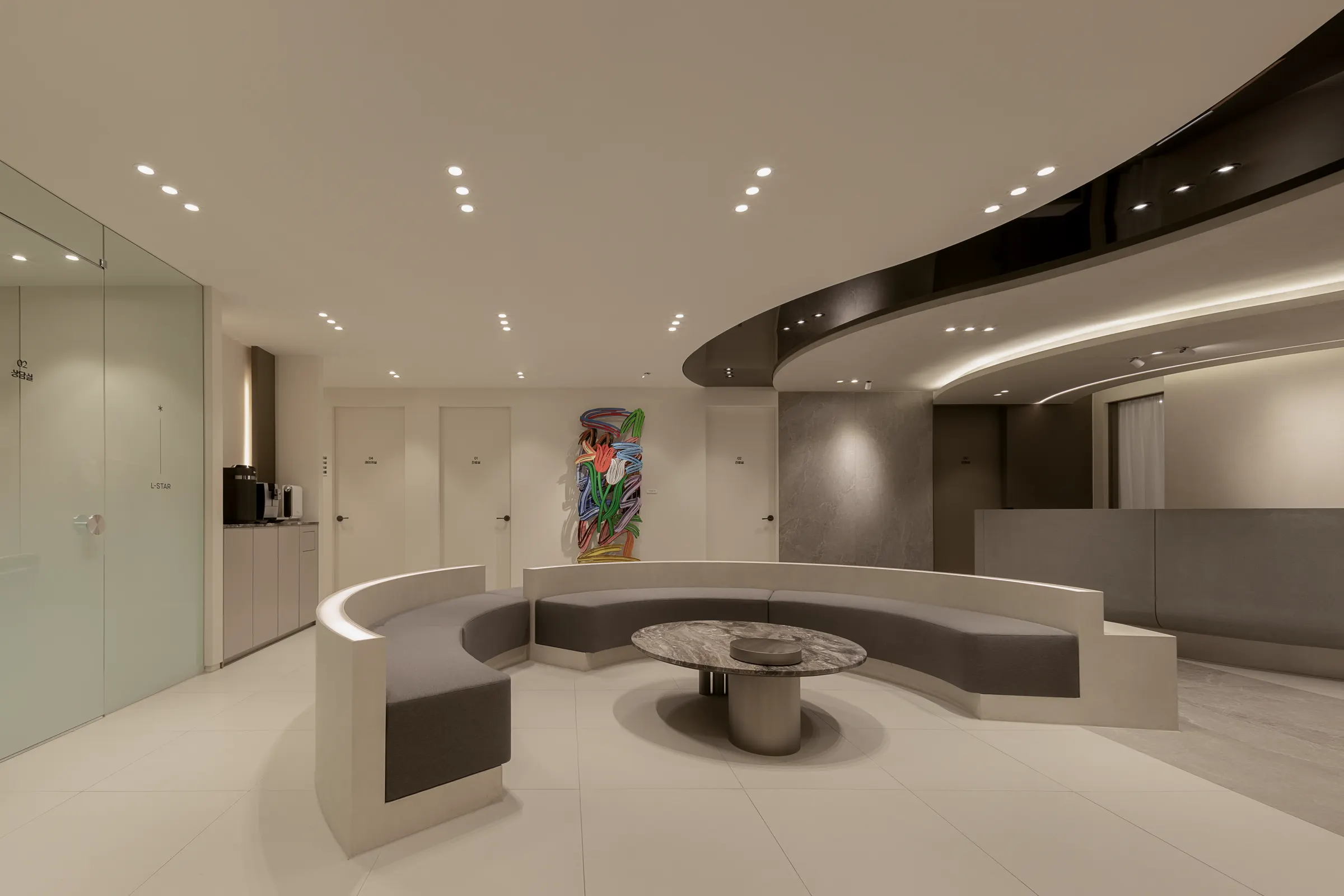L-STAR CLINIC brand image